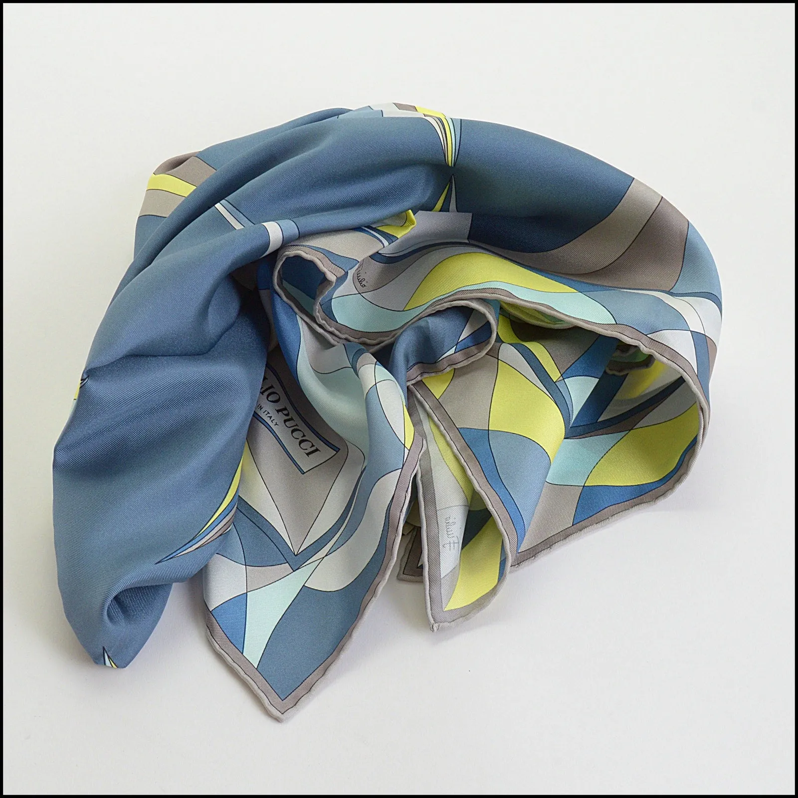 RDC14294 Authentic EMILIO PUCCI Gray/Teal/Taupe Curves 90cm Square Silk Scarf